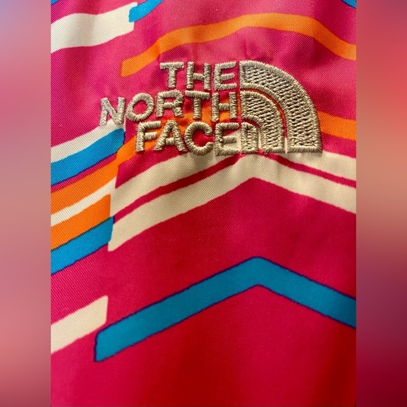 NWOT/ The North Face Girls  Hoodie Windbreaker Multi Color pink EUC 🌬️🩷 - Picture 3 of 13